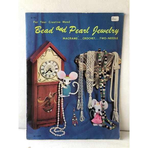 Vintage 1971 Bead and Pearl Jewelry Instruction Book Macrame Crochet Two Needle - Picture 7 of 7